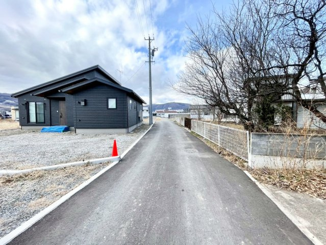 千曲市寂蒔の前面道路含む現地写真