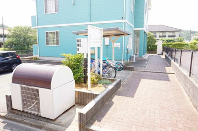 【エントランス】 | リバーサイド２１ | 清潔なエントランスです