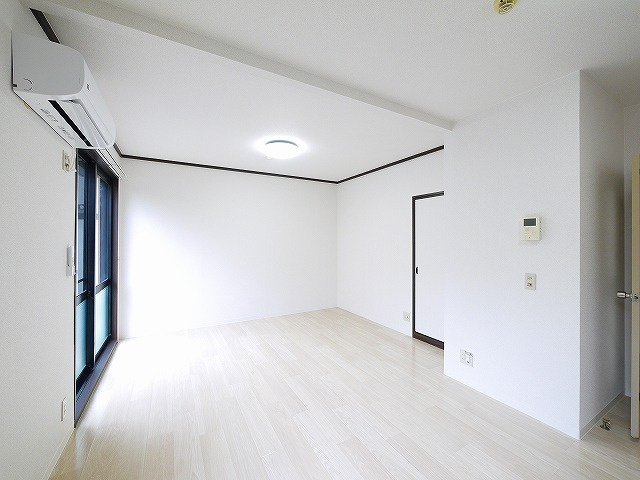 グリーンハイツ箕山の居間・リビング