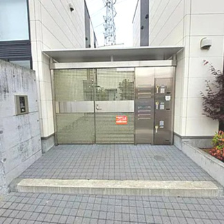 【エントランス】