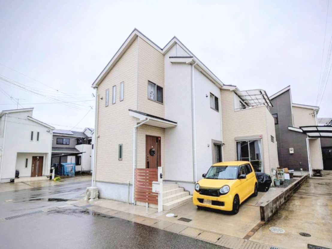 和泉市春木町2階建て角地（南松尾はつが野学園校区）の外観|おしゃれな外観です