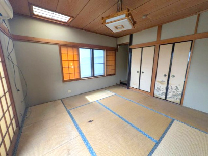 和泉市今福町戸建の和室|畳の上でゆっくりとくつろげる和室です