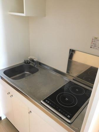 レオネクストエーデル　グリーンのキッチン