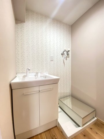 山の手ガーデンハイツA棟の独立洗面台