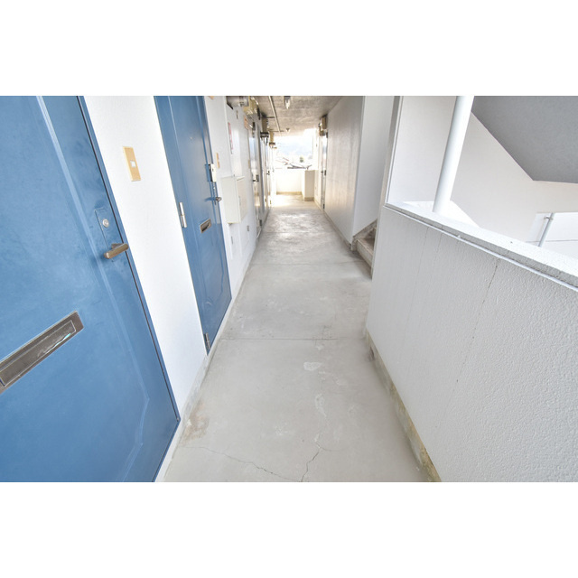 プレリュード御井町【10.000円キャッシュバック対象物件】のロビー|落ち着いたロビーです