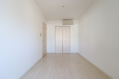 【寝室】 | AVANTI