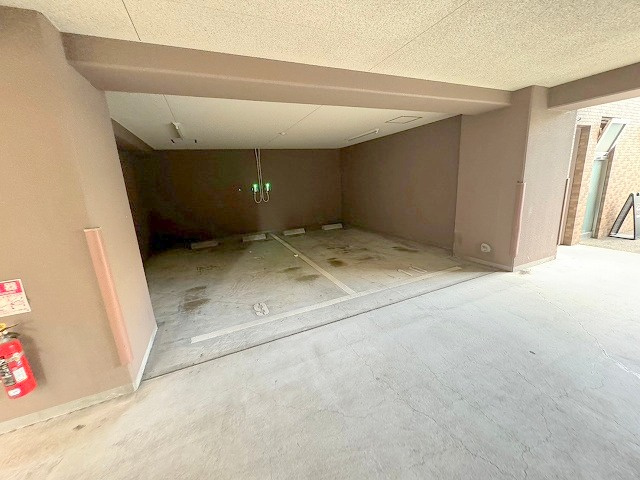 CITY SPIRE十三東の駐車場