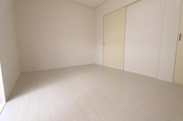 グリーンビューハウスＢ棟の居間・リビング