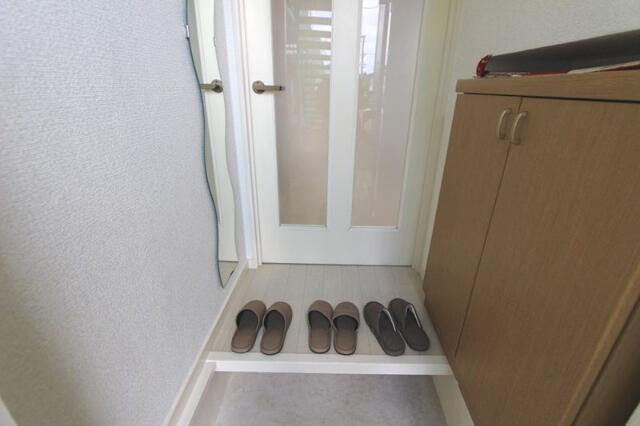 グリーンビューハウスＢ棟の玄関