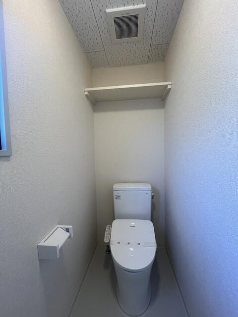 シャルドービルのトイレ