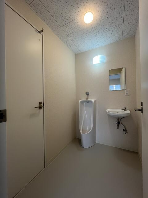 シャルドービルのトイレ