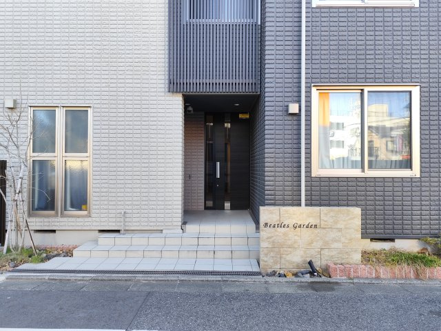 ビートルズ ガーデンのエントランス