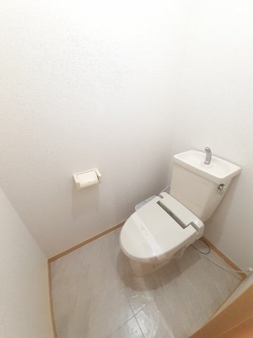 エルディム土居のトイレ|清潔感のあるトイレです