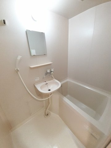 エルディム土居の浴室|日々の疲れを癒すお風呂付です