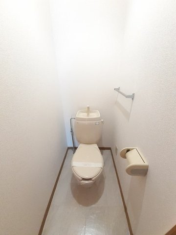 ニュークレストール光ケ丘のトイレ|シンプルで使いやすいトイレです