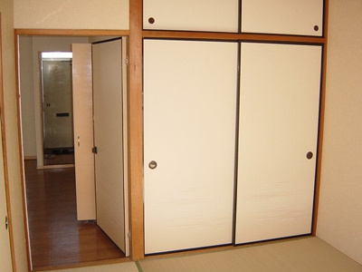 【庭】 | ブルーリボンＡ棟 | 押入（イメージ）