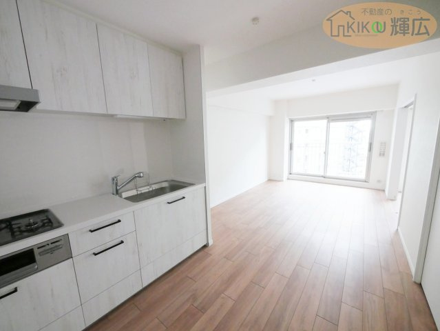 【居間・リビング】 | 明石土山駅前スカイハイツB棟　7階