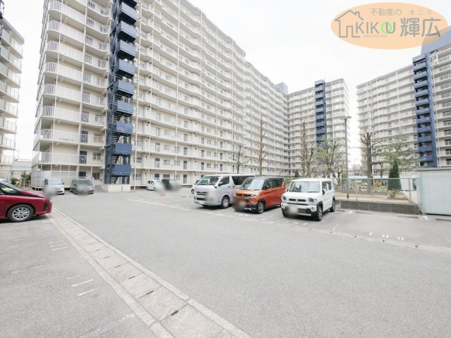 【駐車場】 | 明石土山駅前スカイハイツB棟　7階