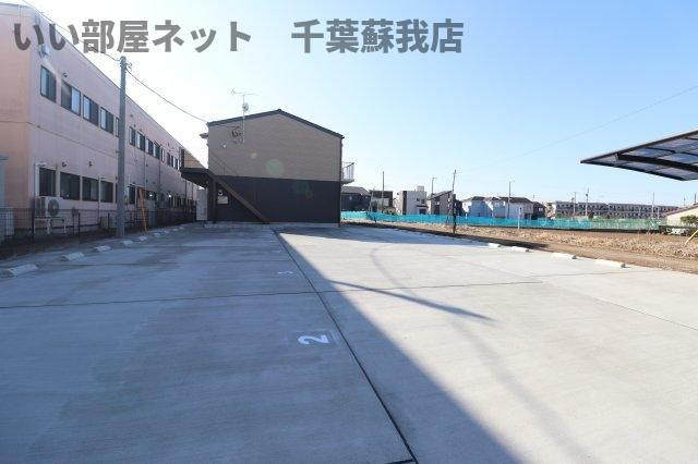 和良比新築アパートの駐車場|駐車場です