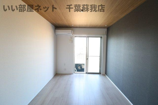 和良比新築アパートの洋室|スタンダードな洋室です