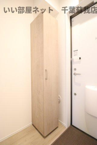 和良比新築アパートの玄関|シューズボックス