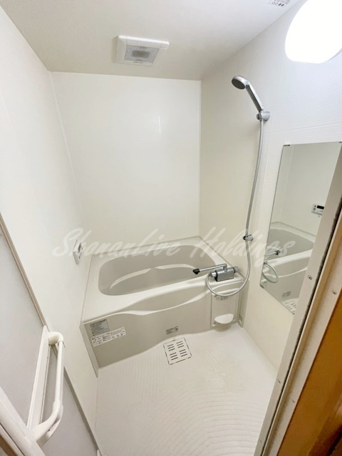 藤沢市朝日町の賃貸マンションの浴室|清潔感のあるお風呂♪