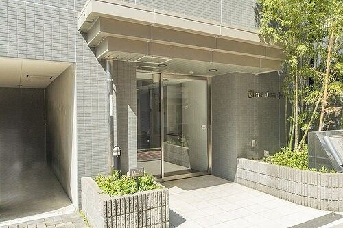 ライオンズシティ蔵前のエントランス