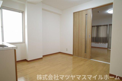 【居間・リビング】 | 河正コーポ南棟