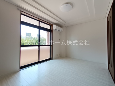 【寝室】 | レッドウィング３番館 | 別部屋写真です。