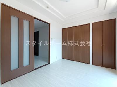 【寝室】 | レッドウィング３番館 | 別部屋写真です。