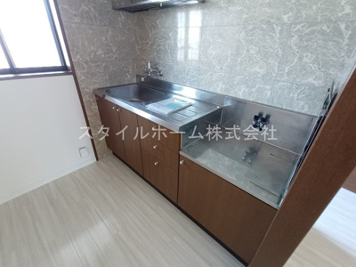 【キッチン】 | レッドウィング３番館 | 別部屋写真です