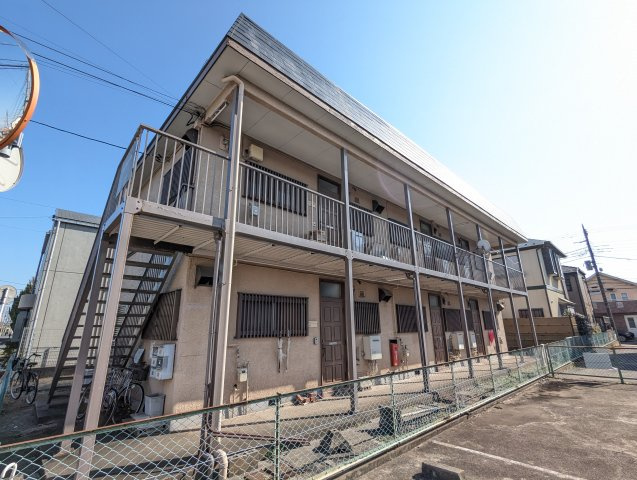シンワコーポのエントランス