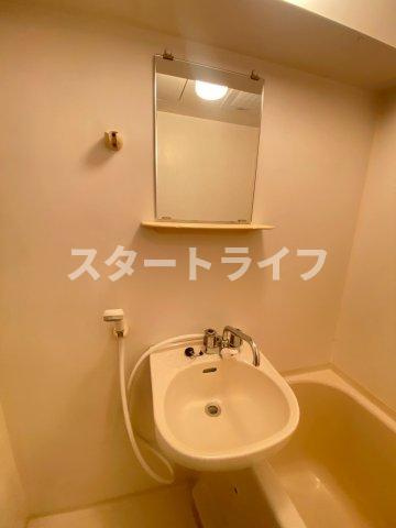 大阪市東淀川区下新庄３丁目の賃貸マンションの洗面所
