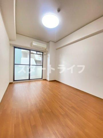 大阪市東淀川区下新庄３丁目の賃貸マンションの居間・リビング