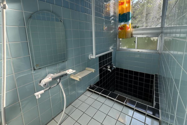 熱海野中山マンションの浴室