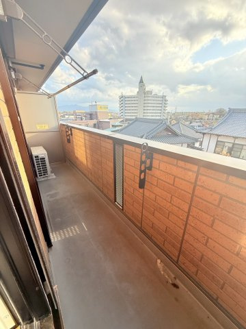 サニーヒルズのバルコニー