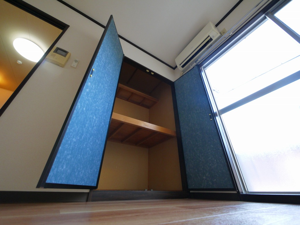 タウニィ高畑の和室