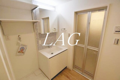 【洗面所】 | ドゥ・プリュム | 独立洗面台です。