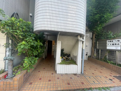 【エントランス】 | リバーサイドオオハシ