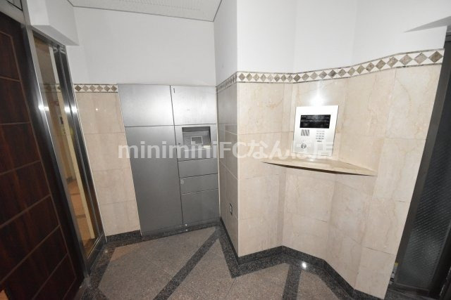 カイセイ大手前のエントランス