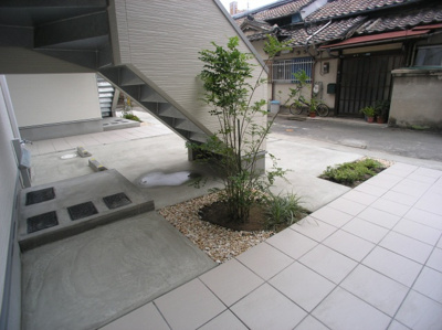 【エントランス】 | ＣＢ箱崎リヨン