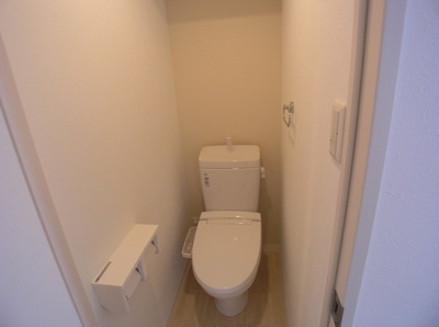 【トイレ】 | ＣＢ箱崎リヨン | 清潔感のあるトイレです。