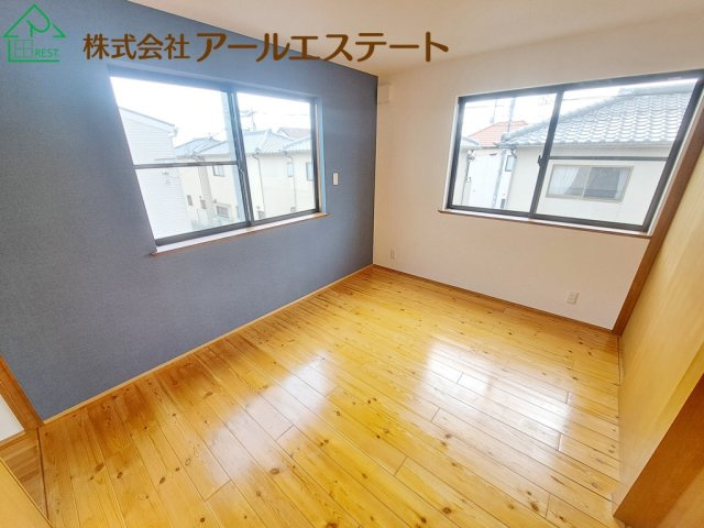 姫路市山吹1丁目　　中古戸建の洋室