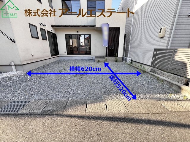 姫路市山吹1丁目　　中古戸建の駐車場