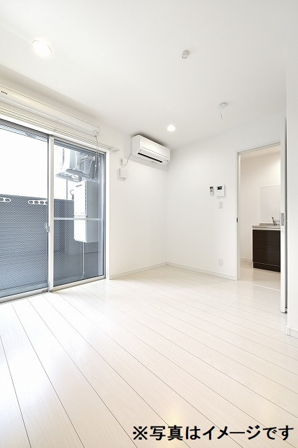 ジャルダン黒川の居間・リビング