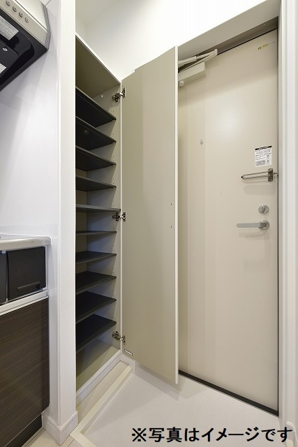 ジャルダン黒川の玄関