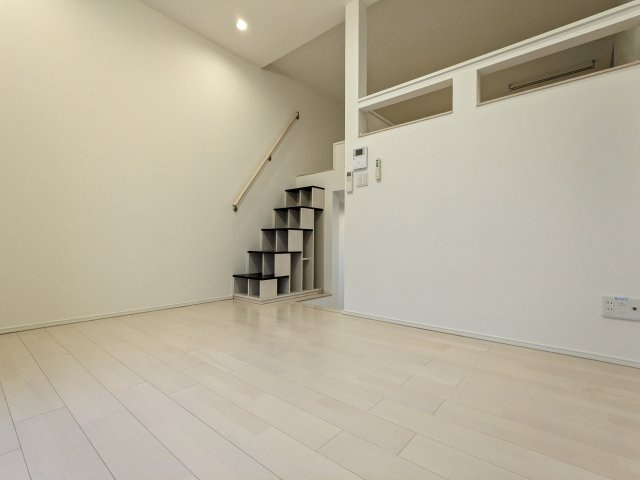 ハーモニーテラス楓の洋室|201号室