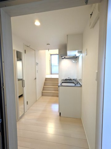 ハーモニーテラス姫宮町の玄関|105号室