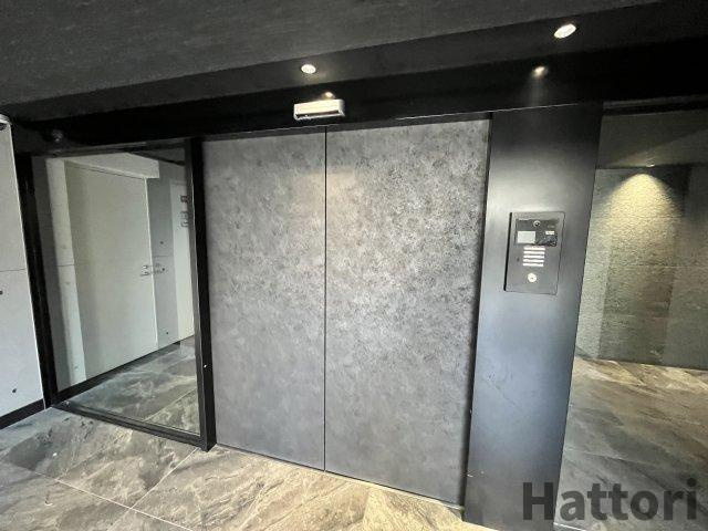 S-RESIDENCE日本橋Qualierのエントランス