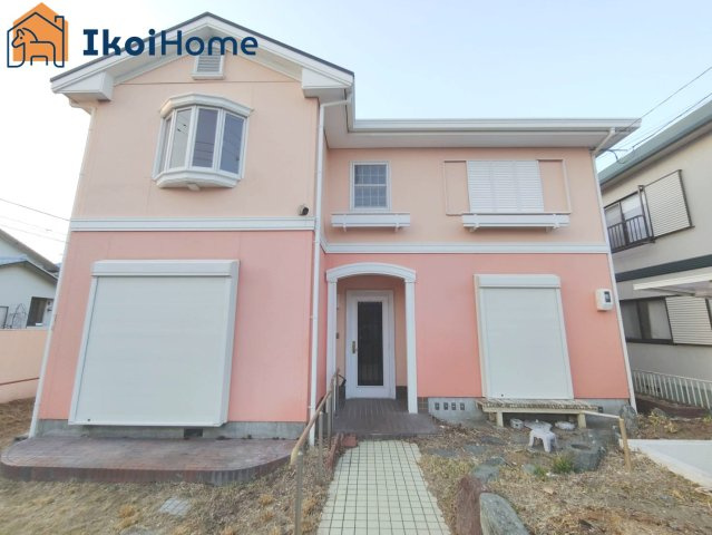 神戸市西区狩場台2丁目　中古戸建　の外観|敷地広々61.2坪！広々お庭付♪陽当たり良好！閑静な住住宅街の角地！小・中徒歩10分圏内で通学便利♪